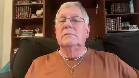 Snapshot of daddycok4 chatting on October 19, 2025, 1:39 am DaddyCok4 online show from October 19, 2025, 1:39 am