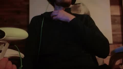 Snapshot of daddydoesit69 chatting on December 28, 2024, 10:03 am Leo online show from December 28, 2024, 10:03 am