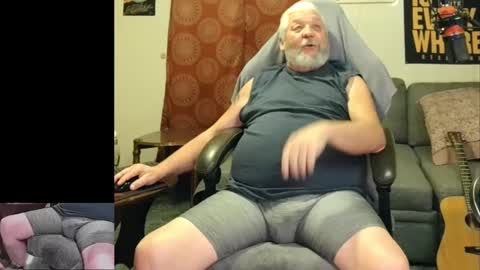 Snapshot of daddydom4fun chatting on December 30, 2024, 12:43 am Daddydom4fun online show from December 30, 2024, 12:43 am