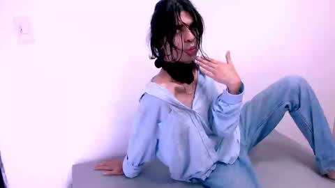 tayler online show from March 8, 2025, 2:08 pm