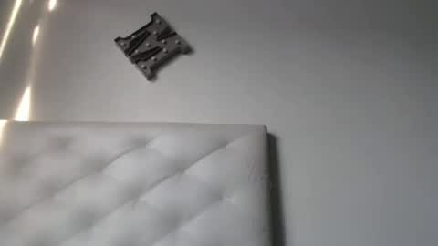 tayler online show from April 26, 2026, 11:19 am