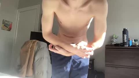 Snapshot of daddysfavorite01 chatting on January 15, 2026, 4:22 pm daddys boy online show from January 15, 2026, 4:22 pm