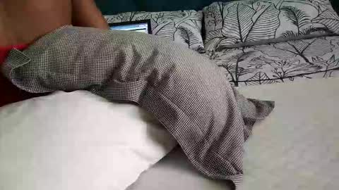 daddyslittleebony online show from April 17, 2026, 8:06 am