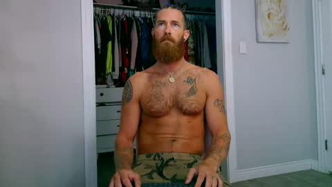 Snapshot of daddyunlocked1 chatting on February 26, 2026, 2:27 pm daddyunlocked1 online show from February 26, 2026, 2:27 pm