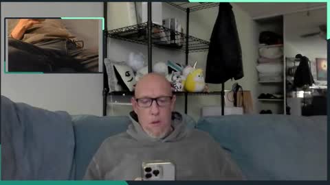 Snapshot of dadforhire chatting on December 2, 2025, 5:13 am dadforhire online show from December 2, 2025, 5:13 am