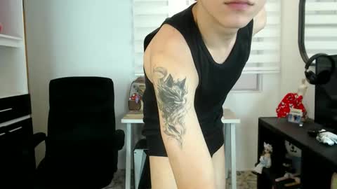 dae_lune online show from February 4, 2026, 8:25 pm