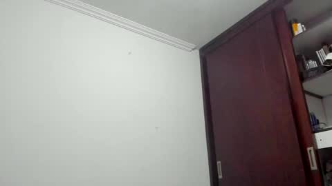 Snapshot of daemon_txuspunk chatting on December 31, 2024, 4:27 am DAEMON online show from December 31, 2024, 4:27 am