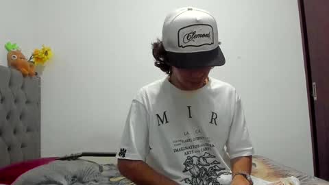 Snapshot of daemon_txuspunk chatting on January 2, 2025, 5:46 am DAEMON online show from January 2, 2025, 5:46 am