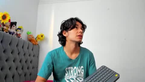 Snapshot of daemon_txuspunk chatting on January 7, 2025, 7:06 pm DAEMON online show from January 7, 2025, 7:06 pm