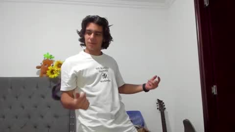 Snapshot of daemon_txuspunk chatting on February 9, 2025, 8:22 am DAEMON online show from February 9, 2025, 8:22 am