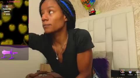 Snapshot of daffnelewis chatting on June 8, 2026, 12:05 pm daffnelewis online show from June 8, 2026, 12:05 pm