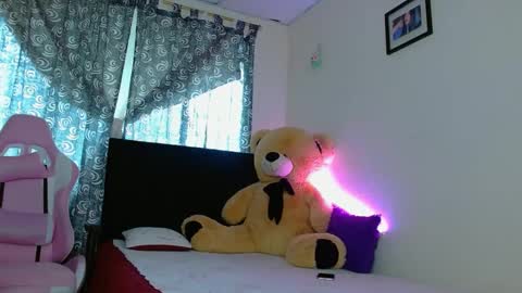 Snapshot of dafne_hot77 chatting on October 11, 2025, 6:28 pm dafne_hot77 online show from October 11, 2025, 6:28 pm