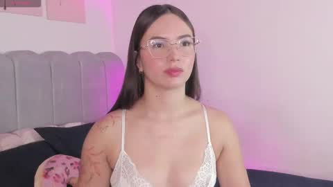 Snapshot of dafnevega chatting on January 6, 2026, 1:37 pm Dafne online show from January 6, 2026, 1:37 pm