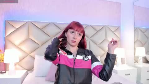 Snapshot of dafnne_hall chatting on September 9, 2025, 4:23 am Dafnne online show from September 9, 2025, 4:23 am