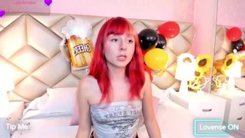 Snapshot of dafnne_hall chatting on October 3, 2025, 6:54 am Dafnne online show from October 3, 2025, 6:54 am