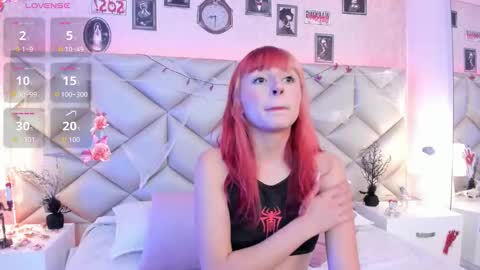 Snapshot of dafnne_hall chatting on October 10, 2025, 4:44 am Dafnne online show from October 10, 2025, 4:44 am