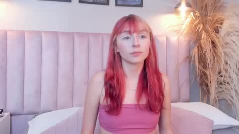 Snapshot of dafnne_hall chatting on October 11, 2025, 8:29 pm Dafnne online show from October 11, 2025, 8:29 pm