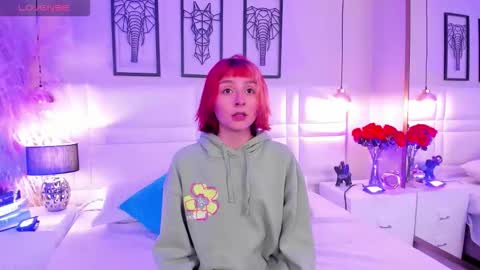 Snapshot of dafnne_hall chatting on December 1, 2025, 3:22 am Dafnne online show from December 1, 2025, 3:22 am