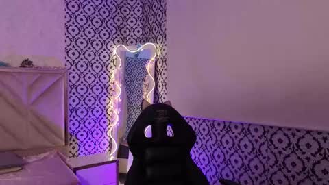 Snapshot of dahia_tay chatting on February 4, 2026, 3:34 am dahia online show from February 4, 2026, 3:34 am