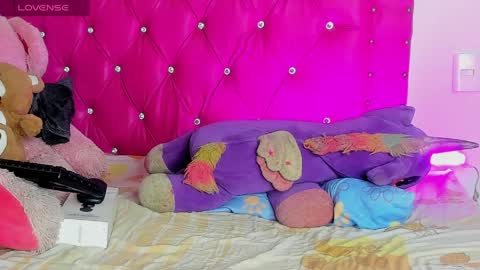    online show from April 11, 2026, 12:59 am