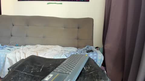 Snapshot of dahianna_27 chatting on January 15, 2025, 8:58 pm dahianna_27 online show from January 15, 2025, 8:58 pm