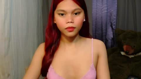 yourgirlydahlia online show from June 28, 2026, 5:19 pm