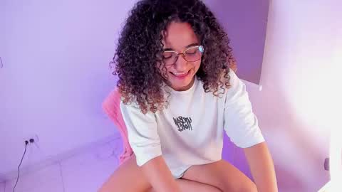 Snapshot of dahliabrowniee chatting on February 28, 2025, 5:59 am Dahli online show from February 28, 2025, 5:59 am