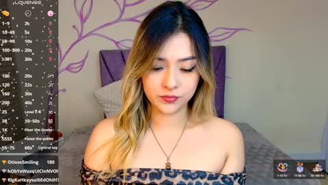 Snapshot of dahliamoore chatting on December 22, 2024, 6:39 am Dahlia online show from December 22, 2024, 6:39 am