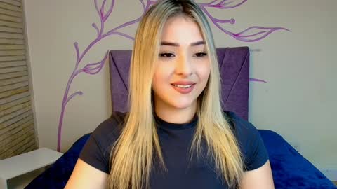 Snapshot of dahliamoore chatting on January 14, 2025, 7:21 pm Dahlia online show from January 14, 2025, 7:21 pm