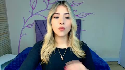 Snapshot of dahliamoore chatting on January 23, 2025, 7:51 pm Dahlia online show from January 23, 2025, 7:51 pm