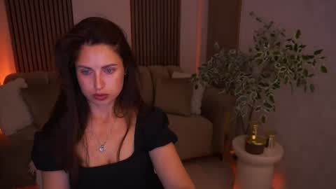 daiisybliss online show from July 13, 2026, 8:06 am