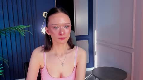 Snapshot of daily_glam chatting on September 19, 2025, 1:12 pm daily_glam online show from September 19, 2025, 1:12 pm