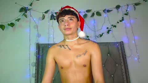 Snapshot of daimond_cooper chatting on December 24, 2024, 4:33 am daimond cooper online show from December 24, 2024, 4:33 am