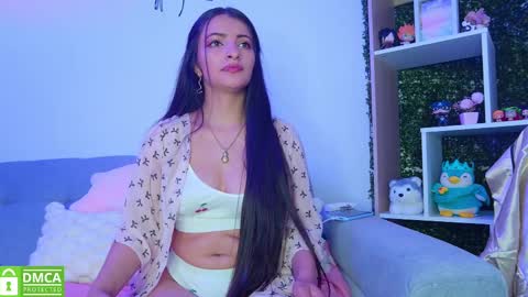 Snapshot of dainty_angel_ chatting on March 7, 2025, 1:18 pm Angel online show from March 7, 2025, 1:18 pm