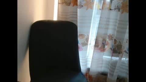 Ashe online show from September 10, 2025, 1:22 pm