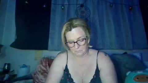 Snapshot of daisylays chatting on November 12, 2025, 9:10 am daisy online show from November 12, 2025, 9:10 am