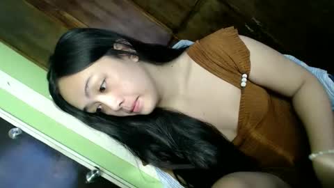 Snapshot of daisylira chatting on November 9, 2025, 11:25 pm LILY christmas wish breast implant online show from November 9, 2025, 11:25 pm