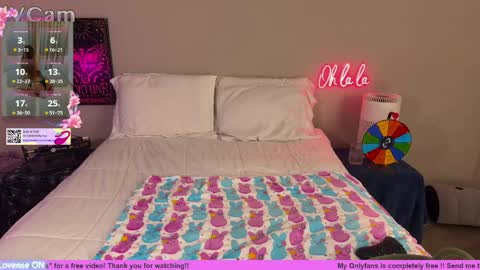 daisymystique online show from April 27, 2026, 1:58 am