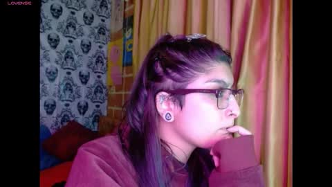    --  -- help me reach 100 hands up  online show from November 26, 2025, 3:07 am