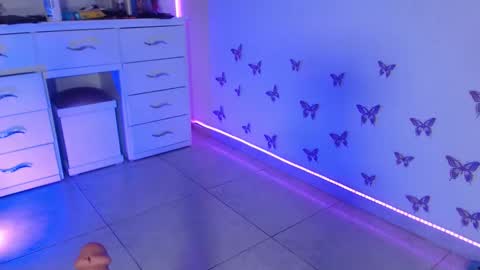 VALENTINA  online show from March 16, 2026, 7:01 am