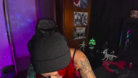 Snapshot of dakota_crab chatting on February 26, 2025, 12:27 am Dakota Crab online show from February 26, 2025, 12:27 am