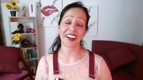 Snapshot of dakota_jobs chatting on November 10, 2025, 10:42 pm Dakota Jobs online show from November 10, 2025, 10:42 pm