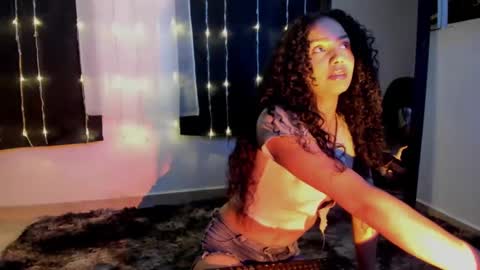 Snapshot of dakota_m01 chatting on January 15, 2025, 2:06 am Dakota online show from January 15, 2025, 2:06 am