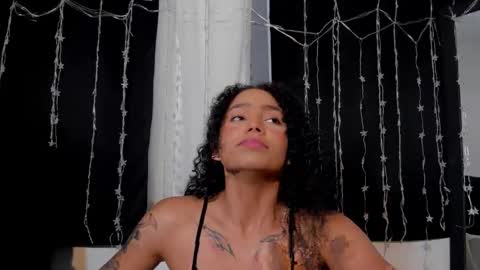 Snapshot of dakota_m01 chatting on March 5, 2025, 6:01 am Dakota online show from March 5, 2025, 6:01 am