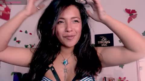 Caroliina online show from September 29, 2025, 5:18 pm