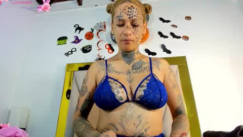 Snapshot of dakota_stream chatting on October 29, 2025, 12:07 pm dakota_stream online show from October 29, 2025, 12:07 pm