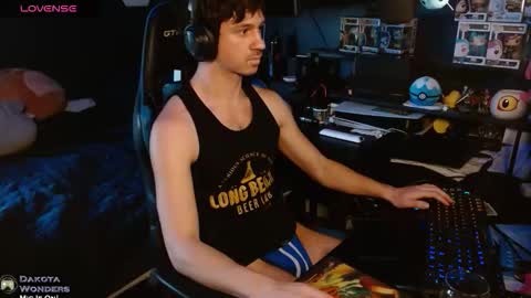 Snapshot of dakota_wndrs chatting on February 26, 2026, 11:48 pm Dakota Wonders online show from February 26, 2026, 11:48 pm