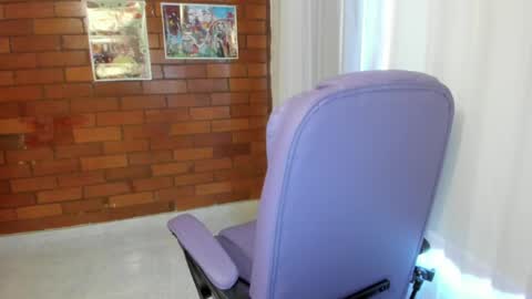 The girl of your dreams o online show from February 25, 2025, 5:58 pm