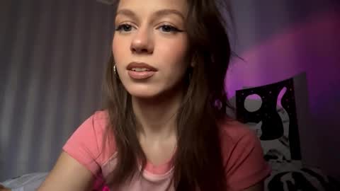 Snapshot of dakotabagaoisan chatting on October 29, 2025, 12:07 pm Carrie online show from October 29, 2025, 12:07 pm