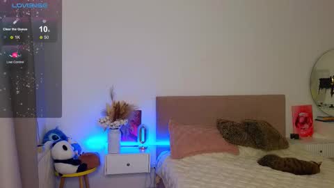 Snapshot of dakotasi chatting on September 15, 2025, 12:16 pm Dasha online show from September 15, 2025, 12:16 pm